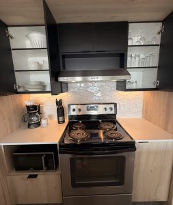 Modern 1BR Pool Gym Parking | Near Old Quebec