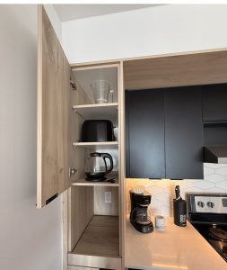 Modern 1BR Pool Gym Parking | Near Old Quebec