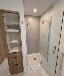 Modern 1BR Pool Gym Parking | Near Old Quebec