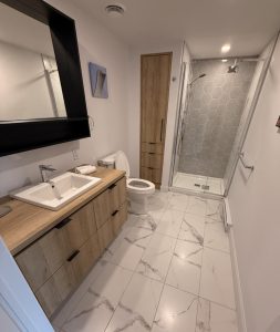 Modern 1BR Pool Gym Parking | Near Old Quebec