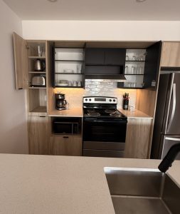 Fully Furnished Executive 1 Bedroom Apartment in Quebec City