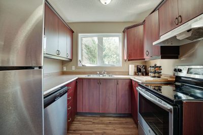 Cute 3-Bedroom Town house near Downtown Ottawa